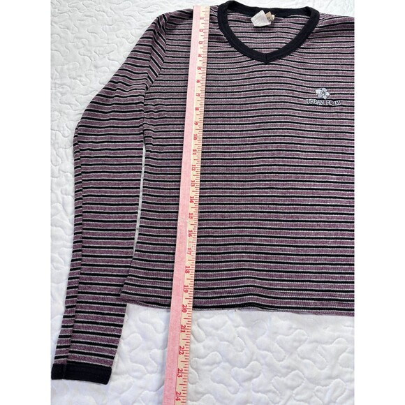 Urban Rootz Black Red Striped Y2K Vneck Fitted Long Sleeve Tshirt size medium - Picture 3 of 5